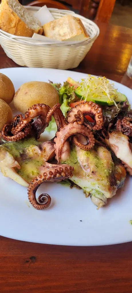 Tenisha_ Boogaard_cf_Bar Folelé_Haría_review