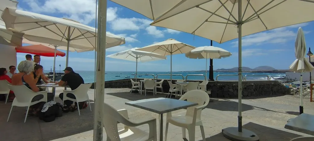 Bar Cafeteria El Pisquito_Haría_slider_image_3