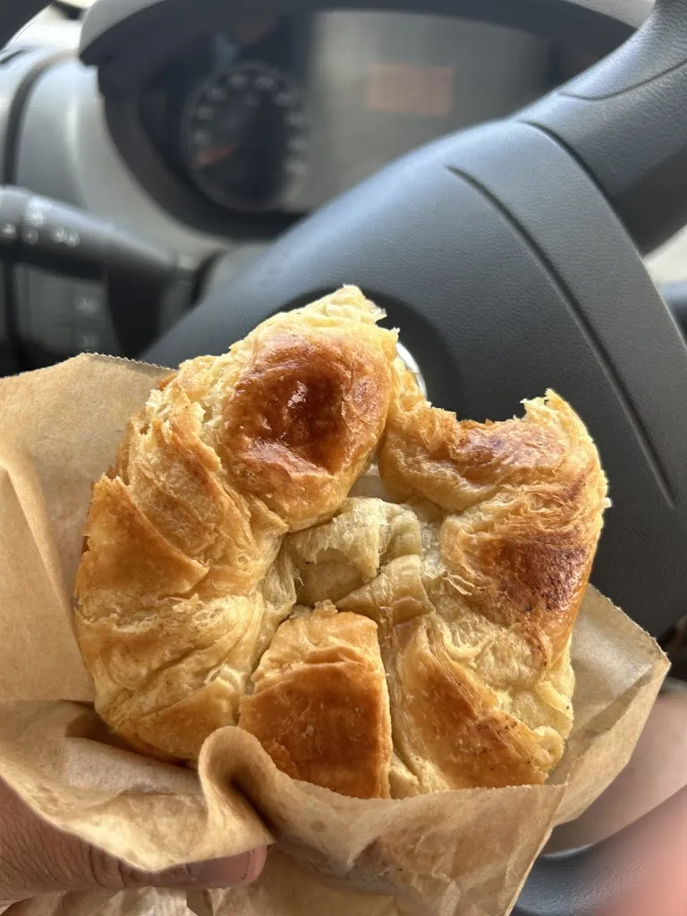 Chris Pournaras_Bar Cafetería La Plaza_Haría_review