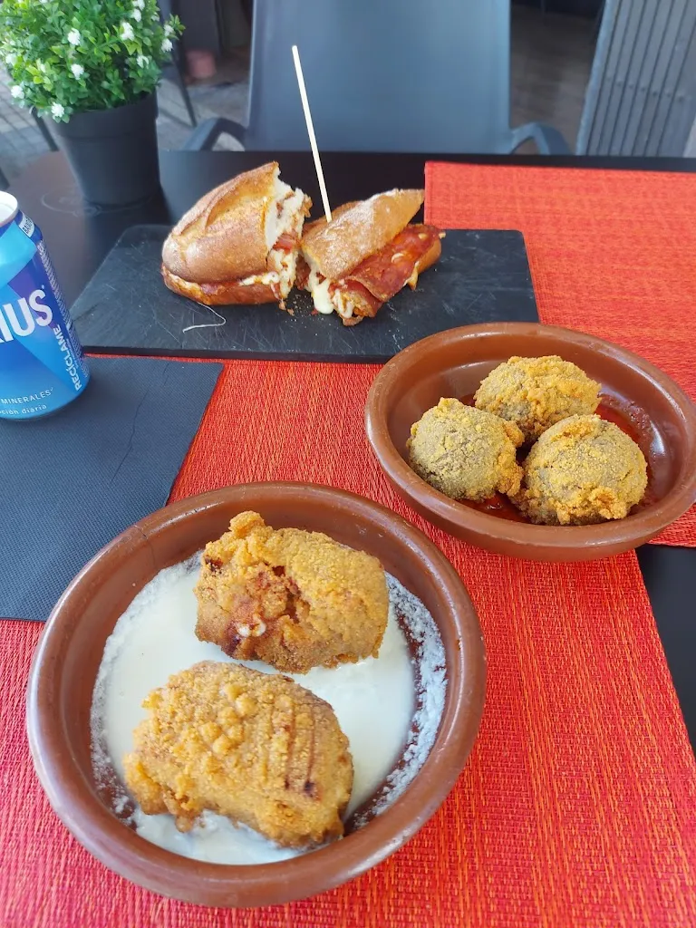 Ágota Sipos_Gazzusa La Guancha_La Guancha_review