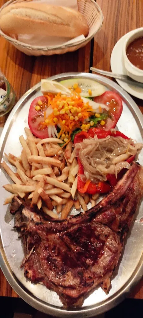 Mona Nasreddeen_Restaurante El Frenazo_La Guancha_review