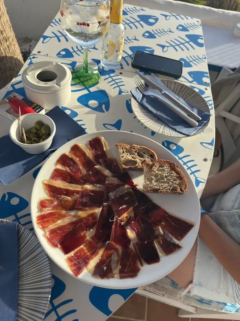 Yannik Schmidt_Azzurro Chill Out Restaurant_El Cotillo_review