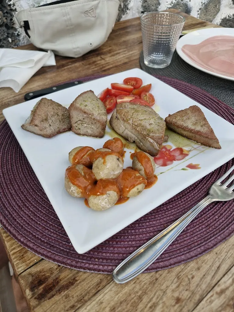 Eva Kulcsar_Santa Ana del Cotillo. Sólo con reserva, Only by reservation_El Cotillo_review