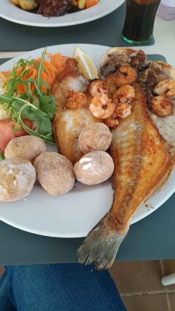 Joanne Waite_La Ballena El Cotillo_El Cotillo_review