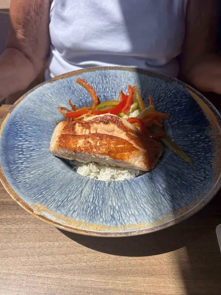 Kevin Lewis_NaNa_El Cotillo_review