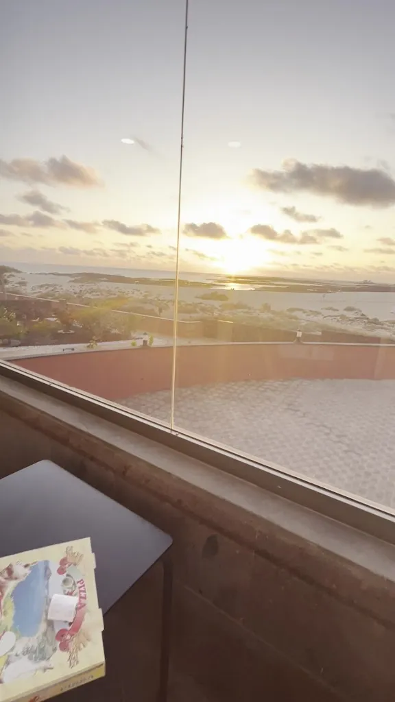 Julius L_Leo's Beach Bar_El Cotillo_recensione