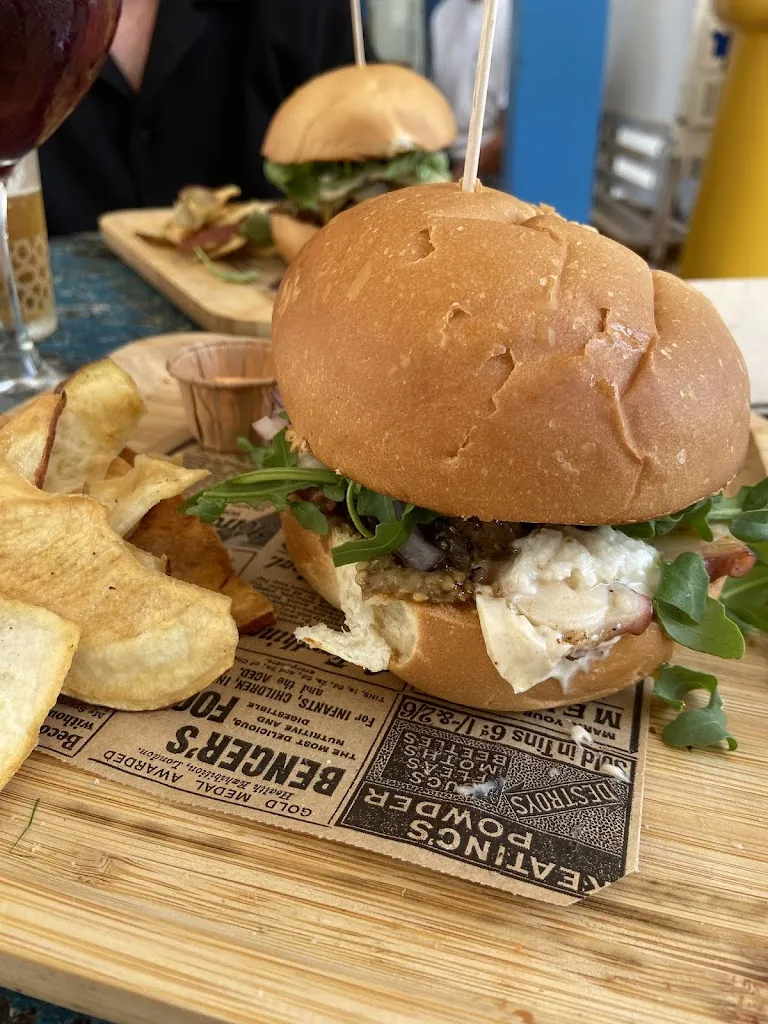 Mol Louise_Tsunami_El Cotillo_review