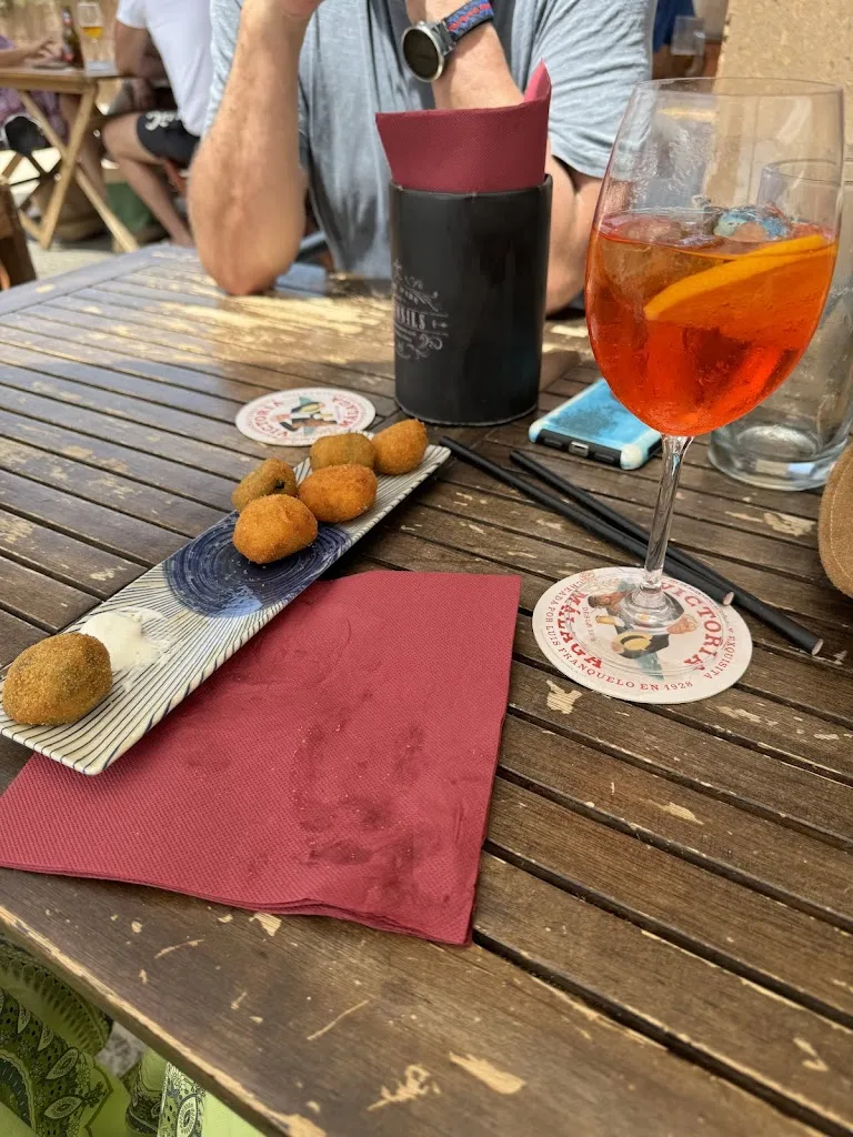 Tracy Hatswell_Bagus_El Cotillo_review