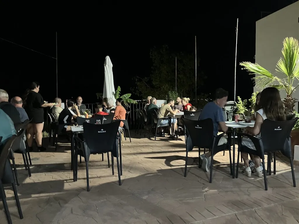 Josep Orts-Molines_El Trópico TLF 744651318_Gaianes_review