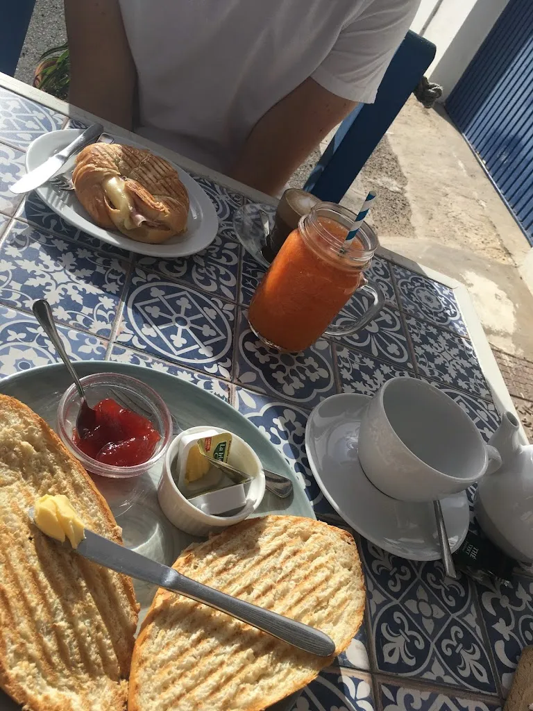 Jade Martinez_El Mentidero_El Cotillo_review