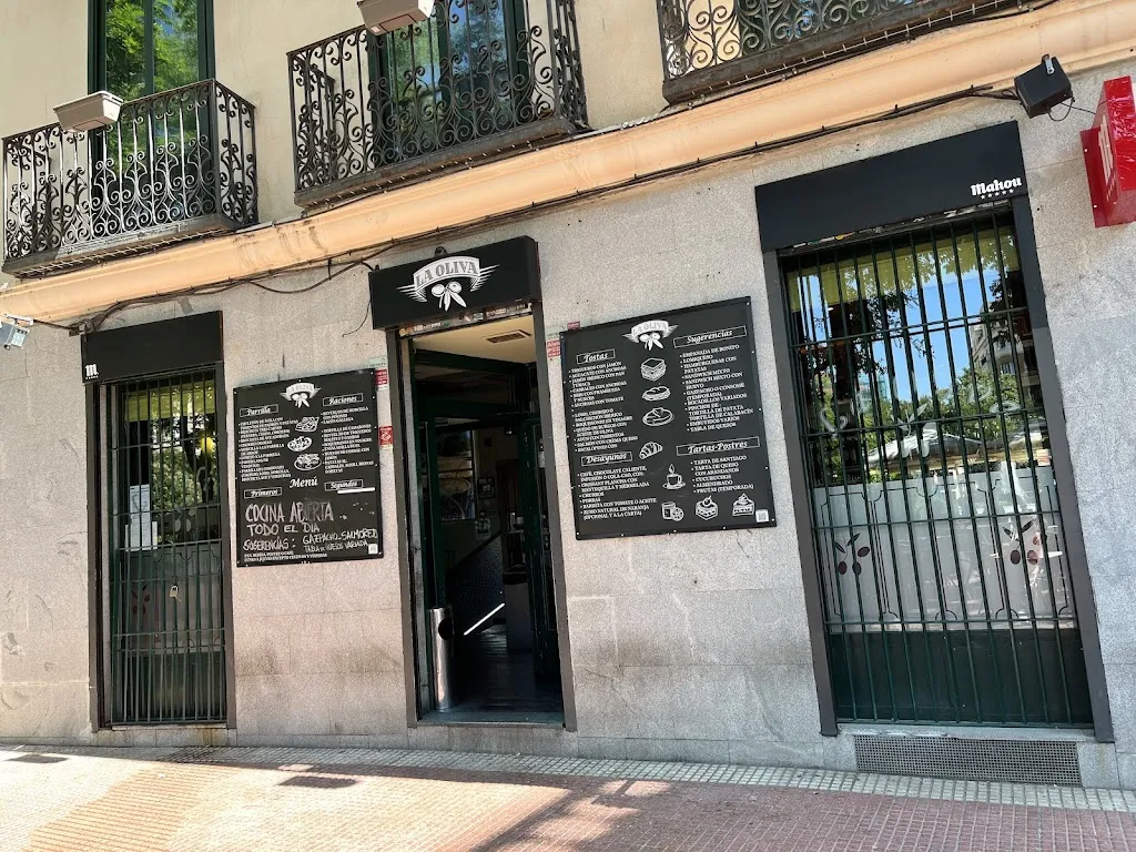 Oswaldo Alves Viegas_Bar La Oliva_La Oliva_review