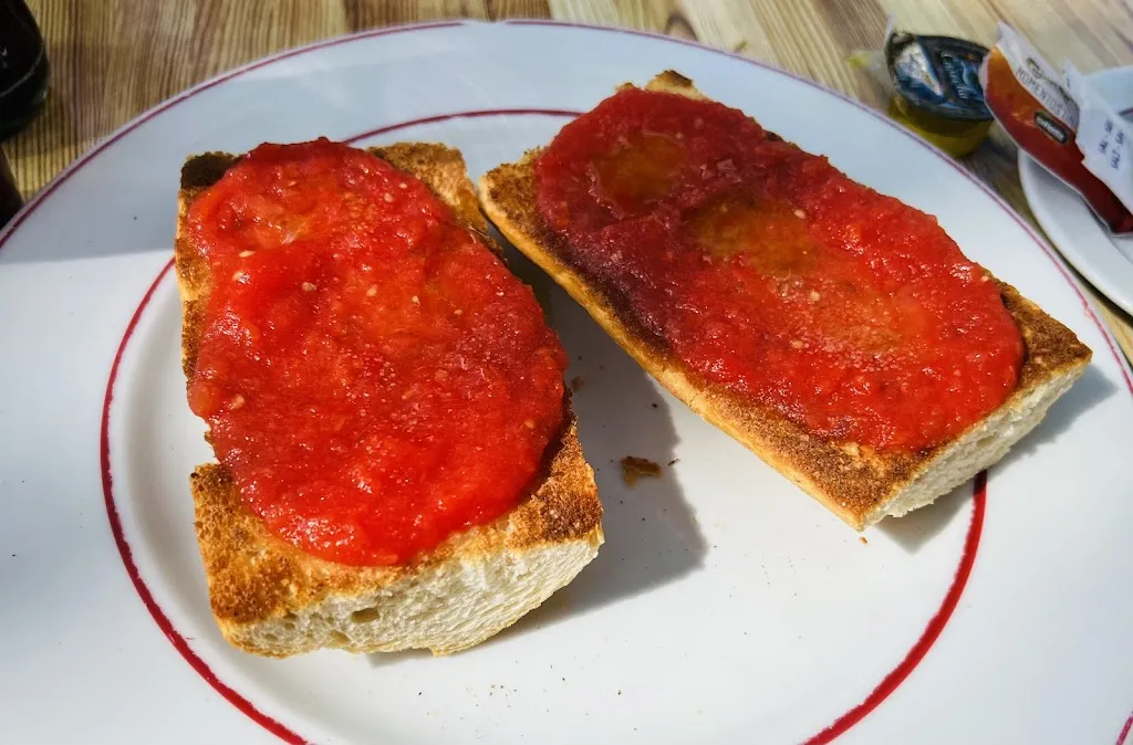 Paul McGuinness_Bar La Oliva_La Oliva_review