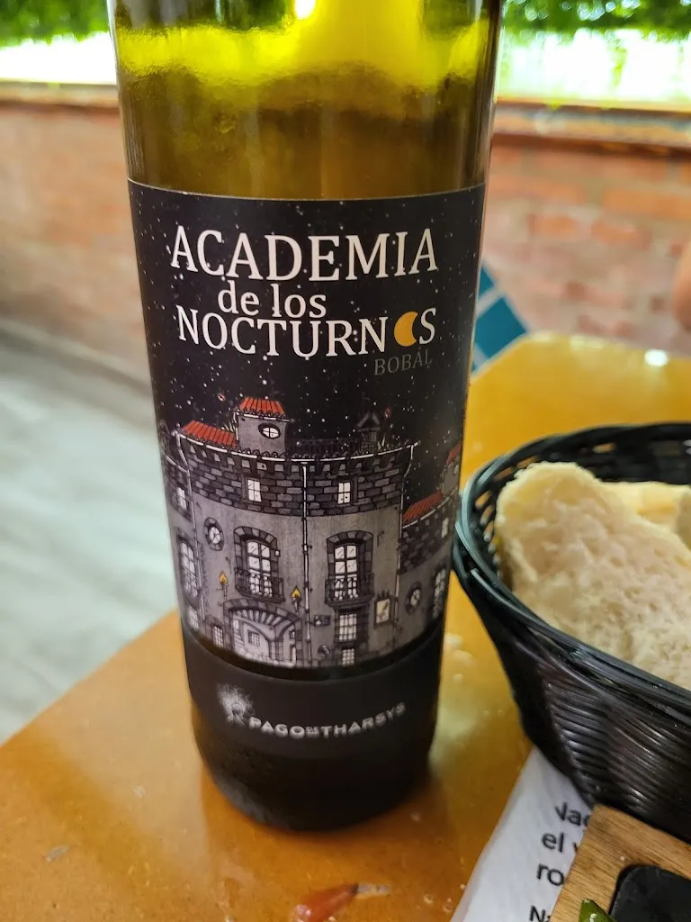 Russell Churchill_Bar Restaurante Pelut_La Oliva_review