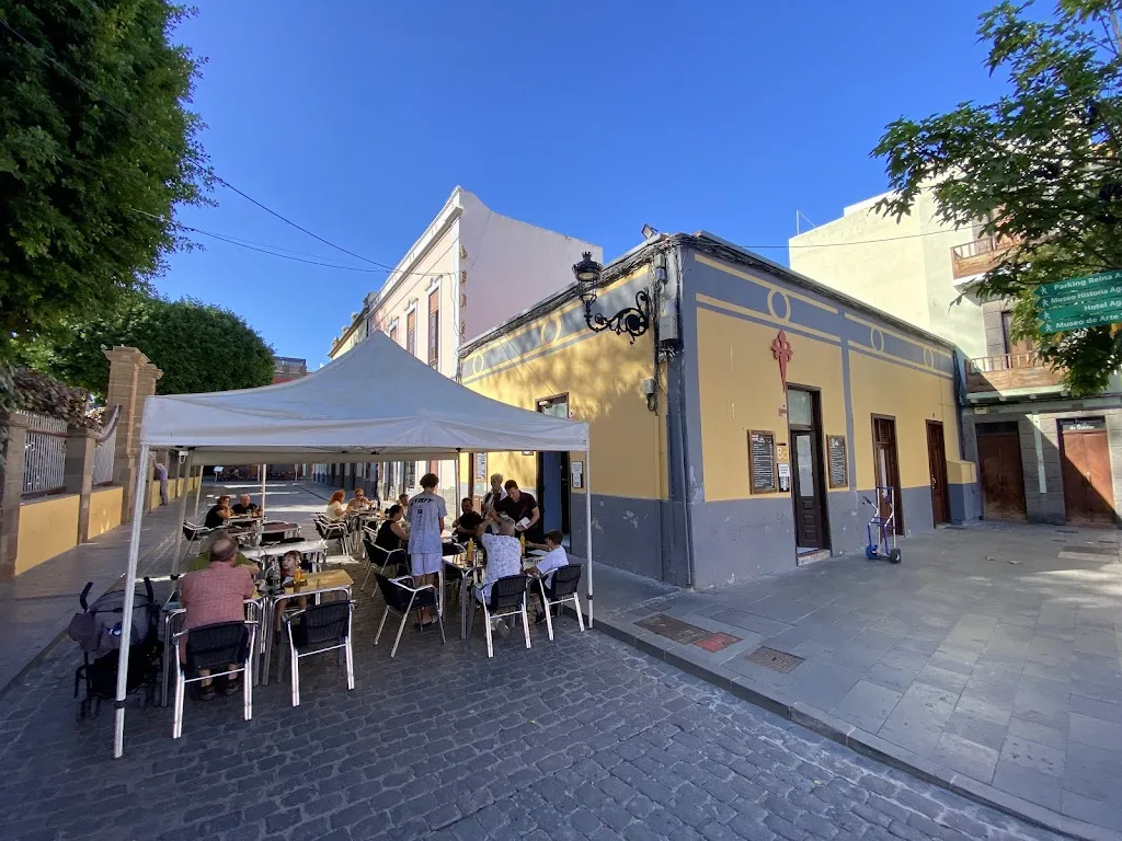 Bar La Cuarta_Gáldar_slider_image_3