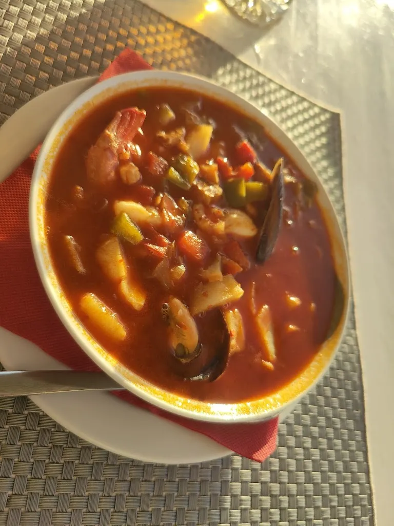 Robin Michael Hurley_Restaurante La Caldosa_Gáldar_review