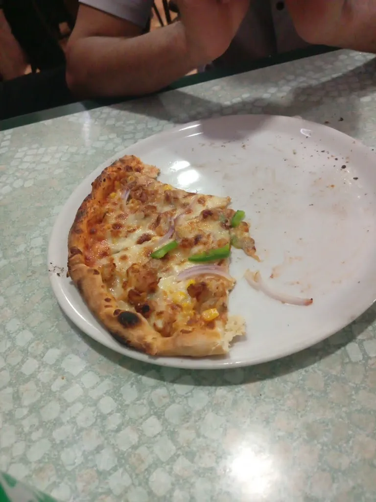 Chaudhary MaaNii_Pizzaria kebab toty 2 granja de Rocamora_Granja de Rocamora_Bewertung