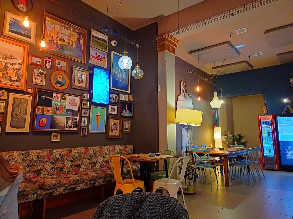 Restaurante Dios los cria... y el viento los amontona restaurant in La Orotava