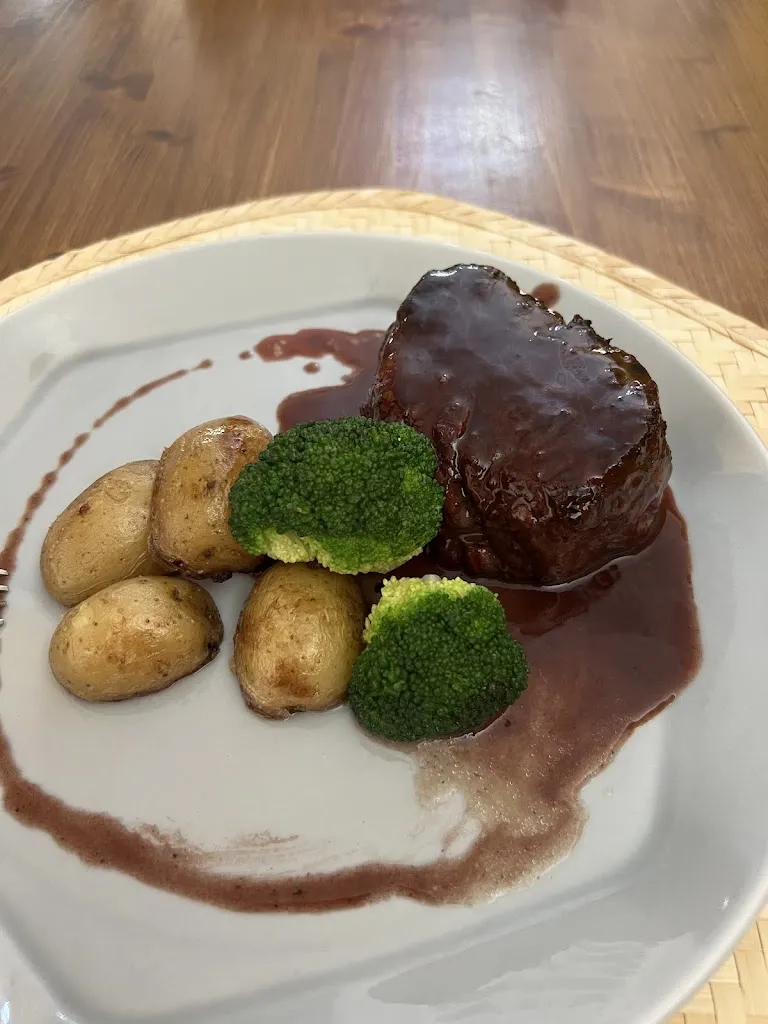 R&R Tasca Gourmet_Lomo de Arico_slider_image_3