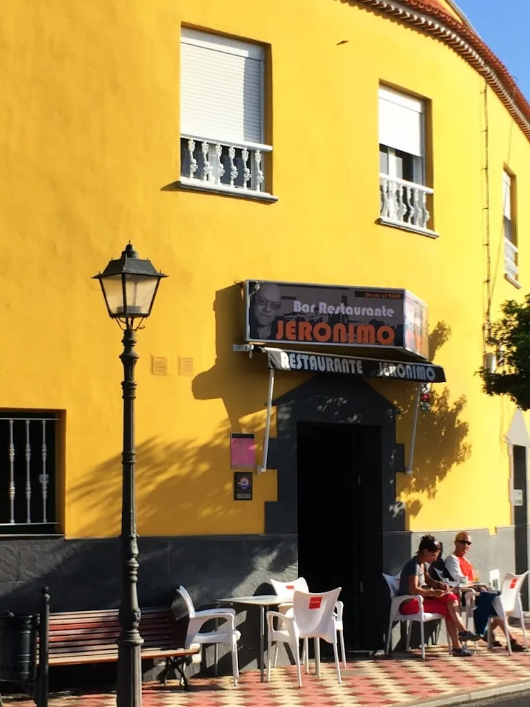 Rooftop Escape campers_Bar Restaurante Jerónimo_Lomo de Arico_review