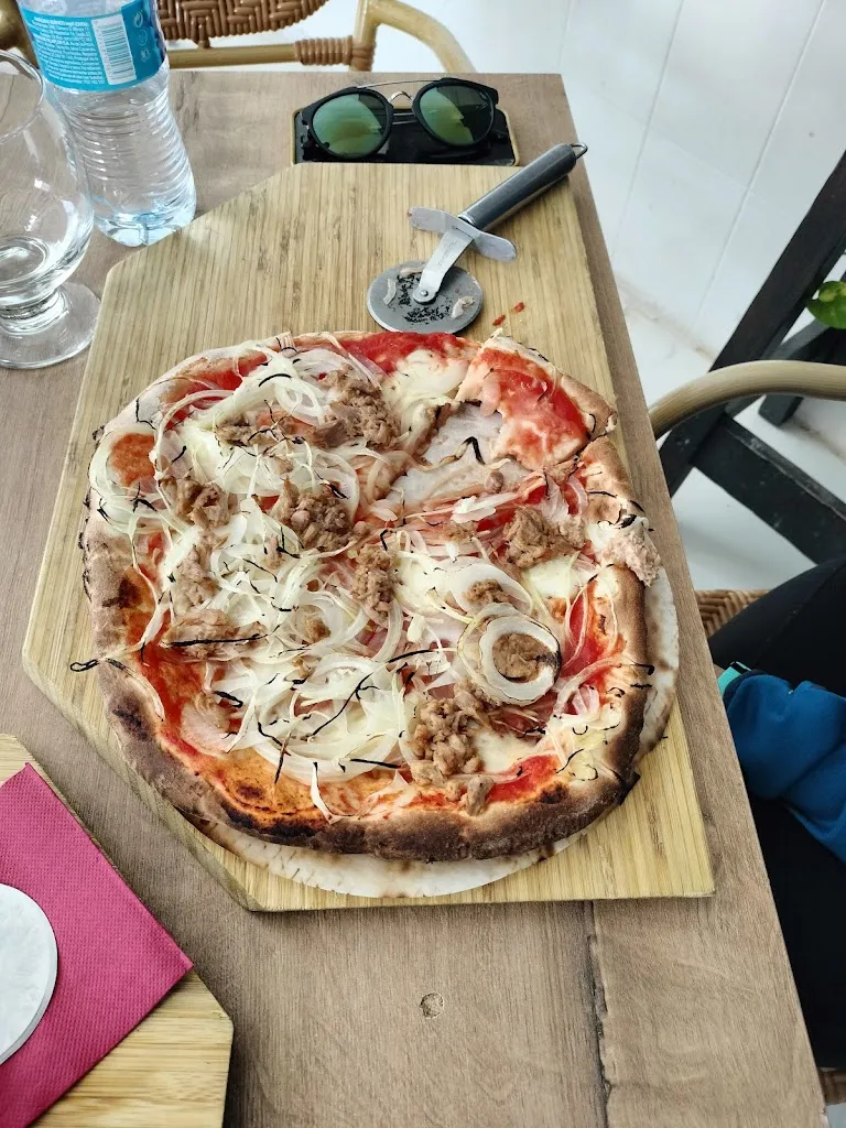 Menu_Pizzería A Vista_Lomo de Arico_image_6