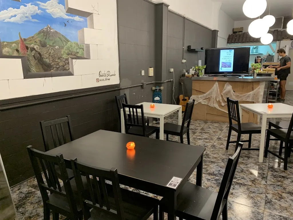 Pizzería A Vista restaurant in Lomo de Arico