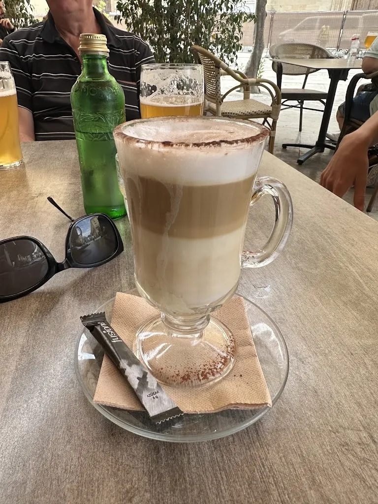 Barbora Hlaváčová_Basílica Brunch & Cocktails_Elche/Elx_review