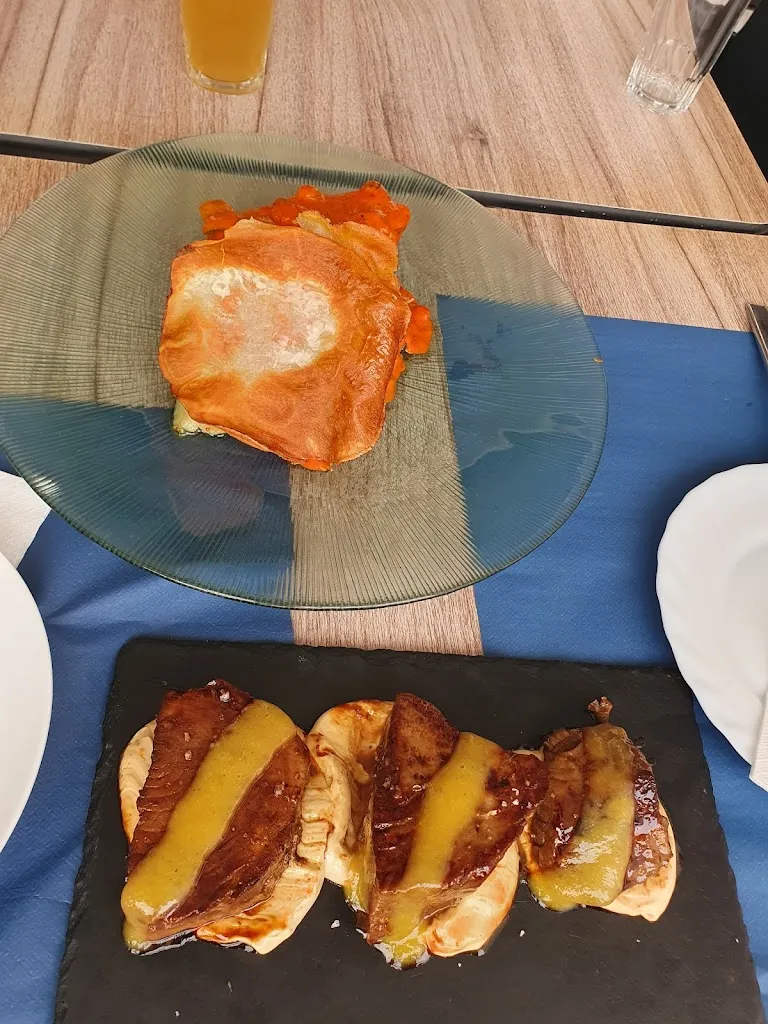 Luis Acedo_El farero NO ESTA_Lomo de Arico_review