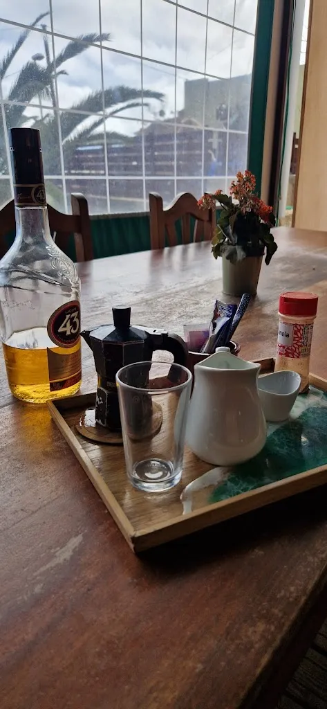 Jane Absinth_Restaurante La Ventita de Cholucas_Lomo de Arico_review