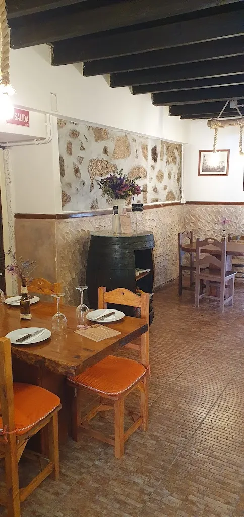 Katie Howe_Guachinche Calderito de Mila_La Matanza de Acentejo_review