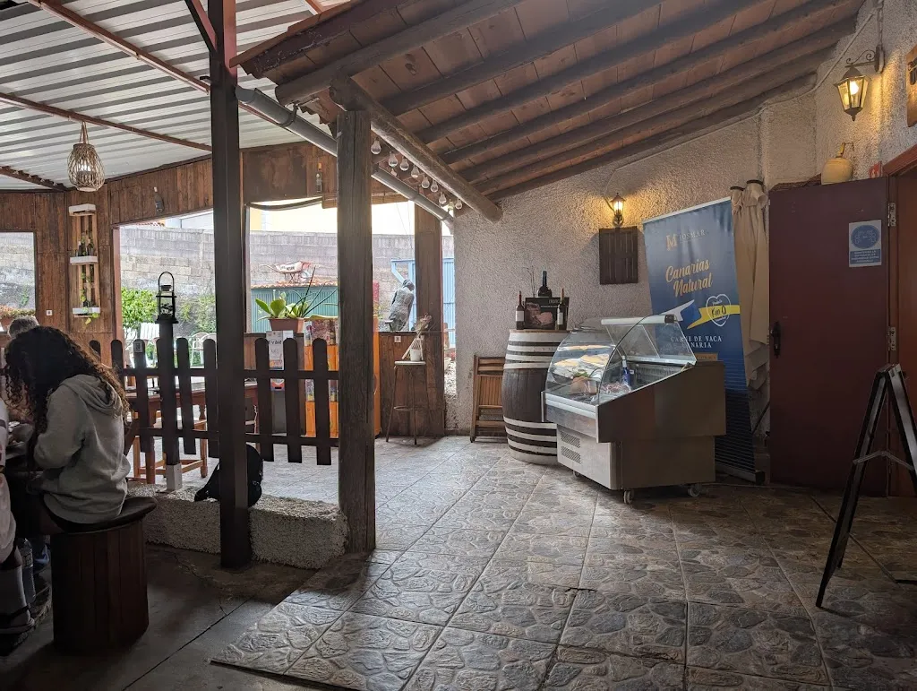 Ramiro Trachsel_Guachinche Uva Negra_La Matanza de Acentejo_recensione