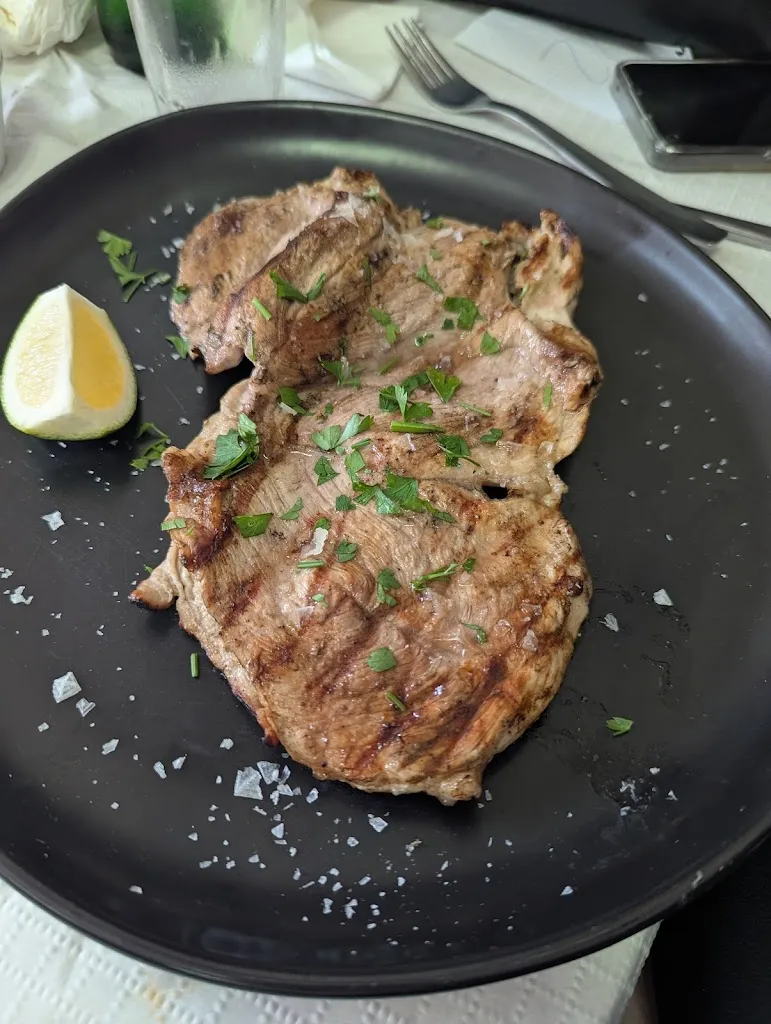 José Eleuterio Ahmad Fernández_Guachinche Sergio_La Victoria de Acentejo_review