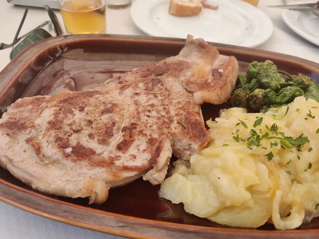 Jonathan Gan_La Figal_Mácher_review