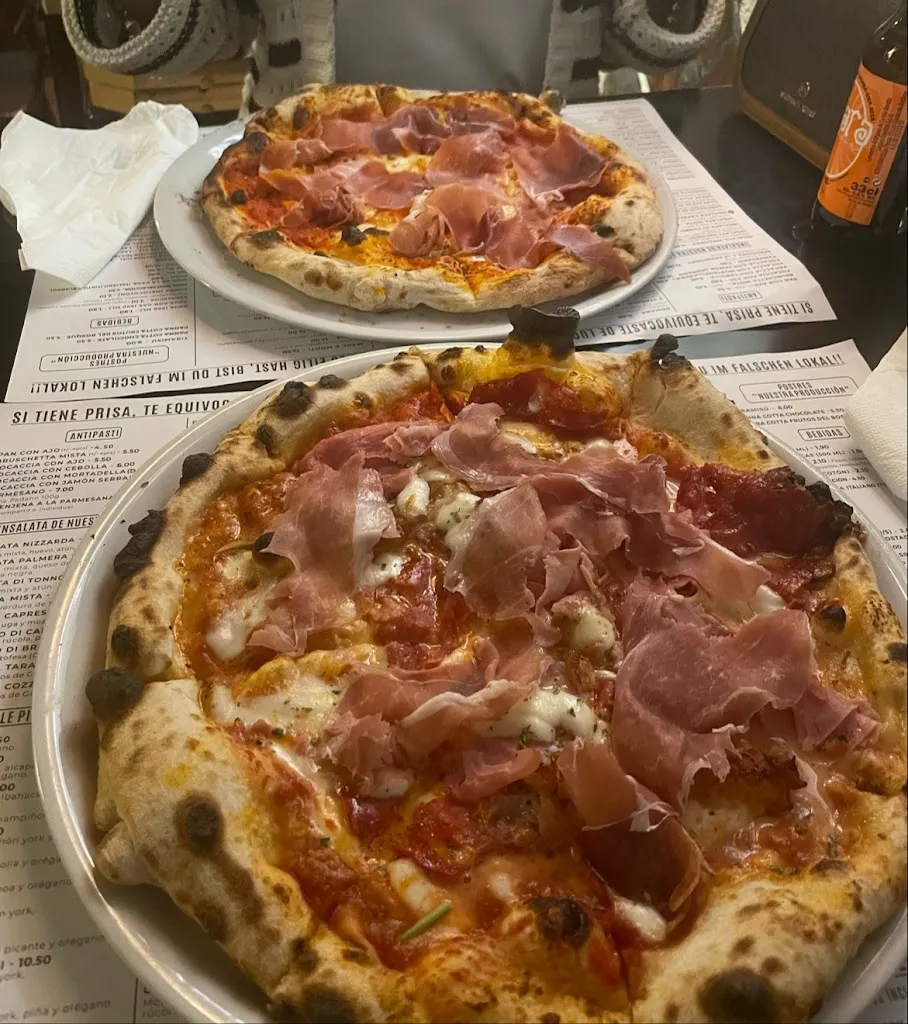 Bas in den Haak_El Geco Libero_Los Llanos de Aridane_review