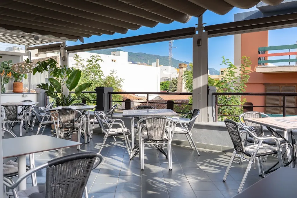 La Colonial 25 Restaurante restaurant in Los Llanos de Aridane