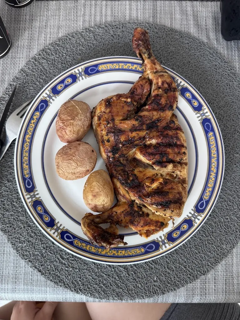 Paola Pérez_Restaurante Salta Si Puedes_Los Llanos de Aridane_review