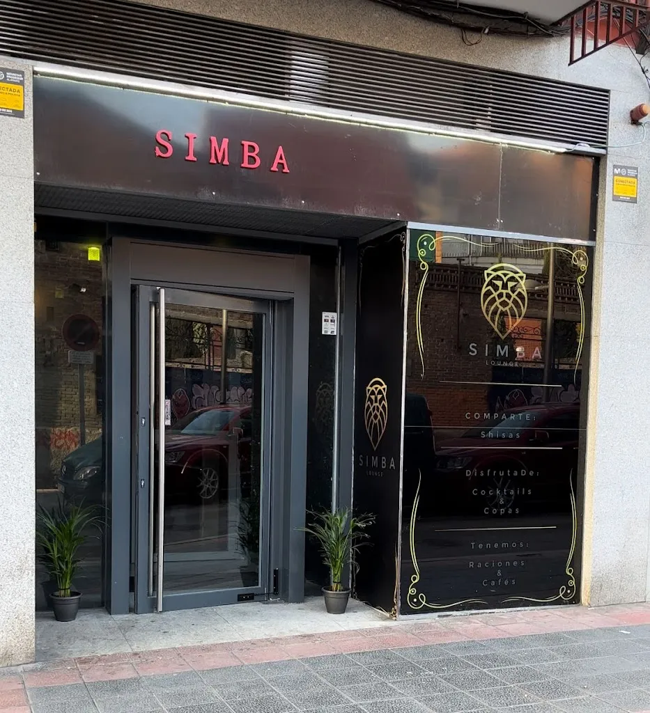 Simba Lounge restaurant in Mazo