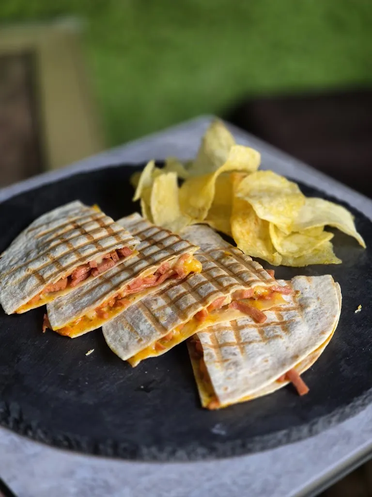 Simba Lounge_Mazo_slider_image_3