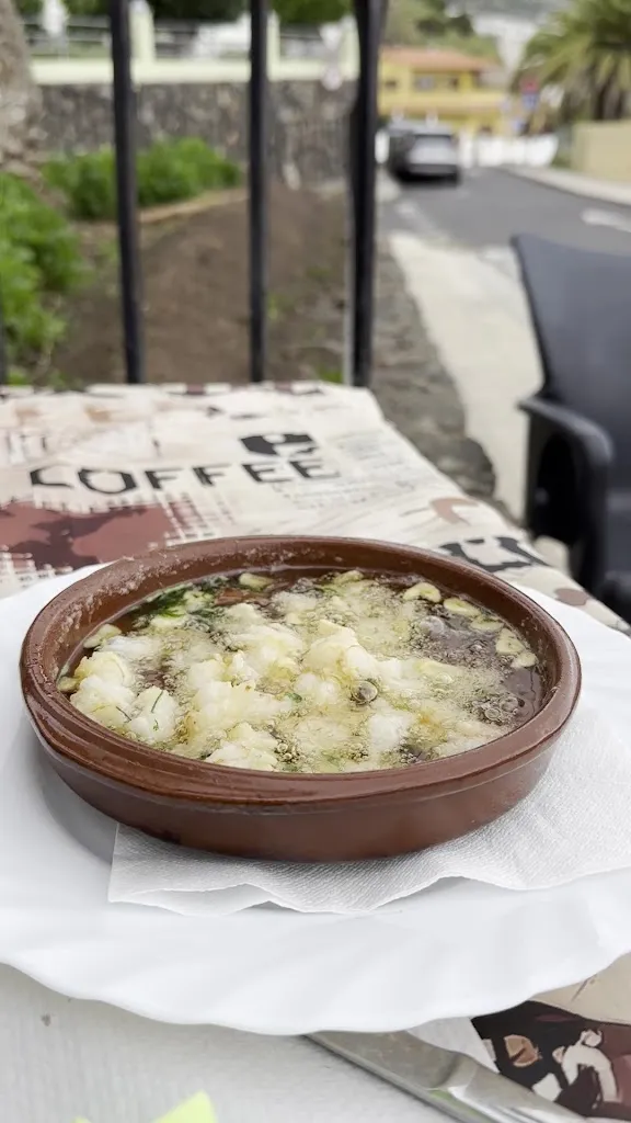 Monika Vanilla_Meson.la.Charca_Los Silos_review