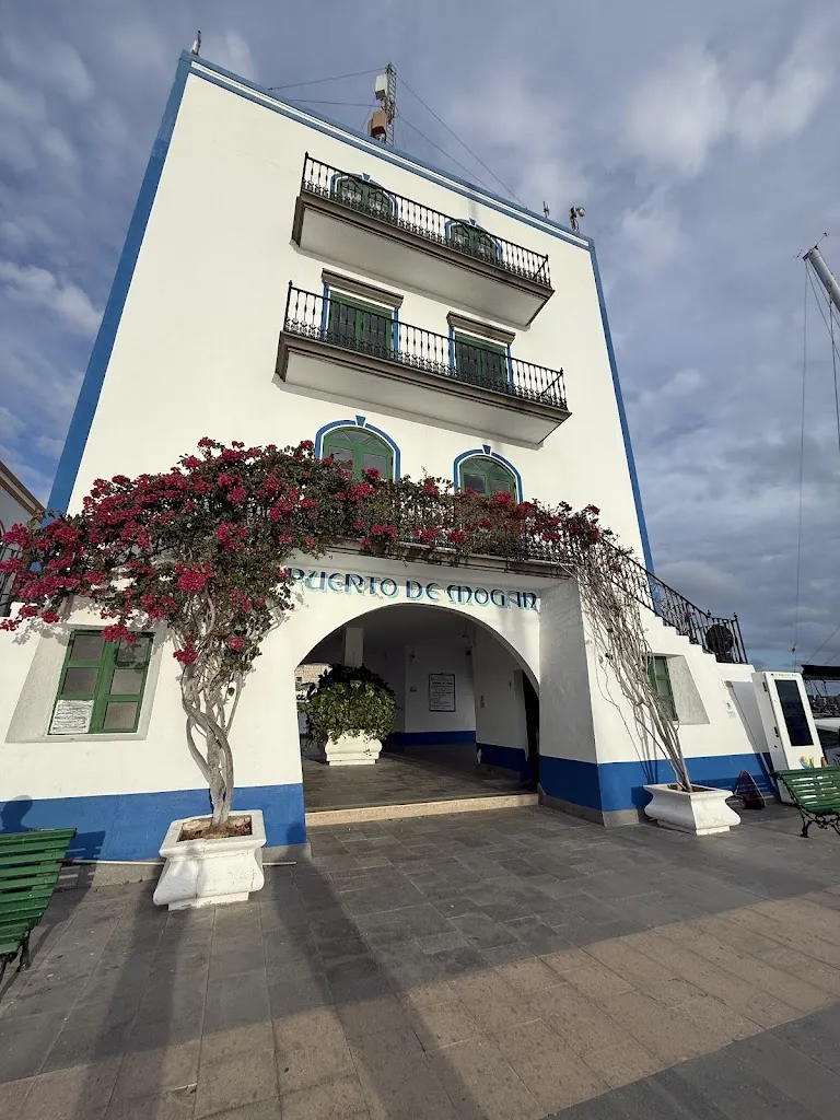 Kerry mellon_I Love Mogán_Mogán_review