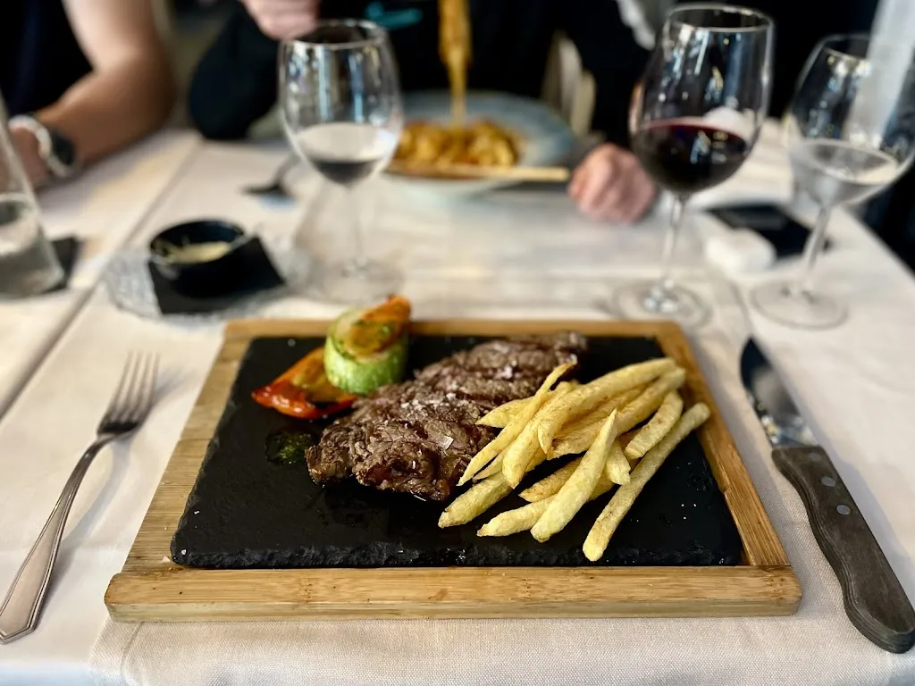 jake hayter_Restaurante Salunna_Mogán_review