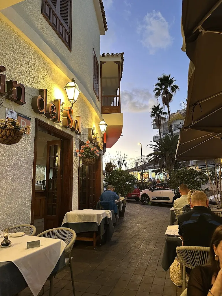 Brook_Restaurante Jardín del Sol_Los Gigantes_review