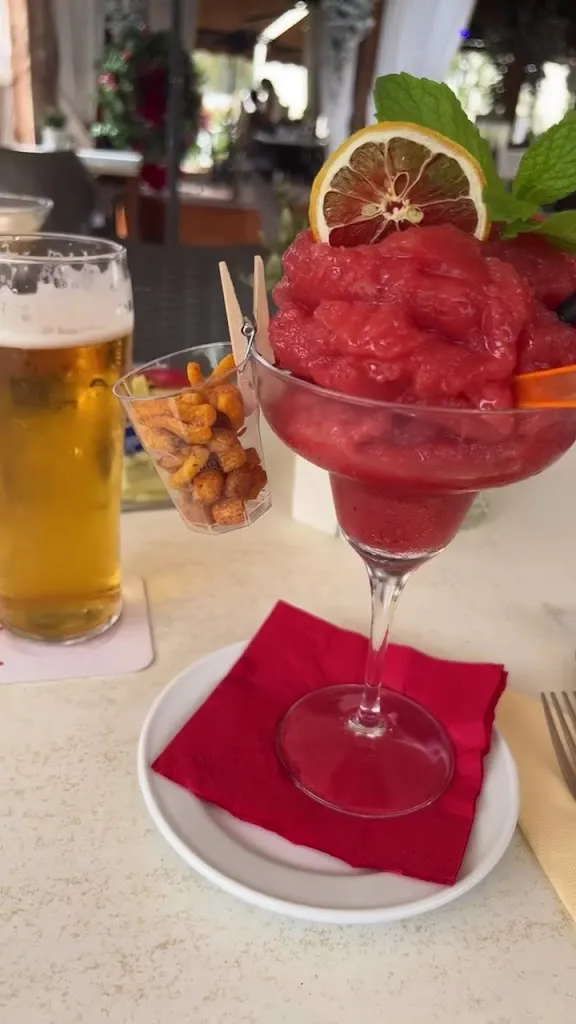 Emilie Vass_Tipsy Los Gigantes_Los Gigantes_review