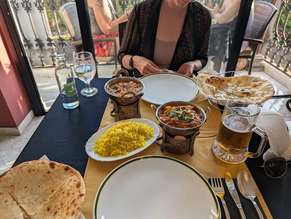 Punjab Sizzling_Los Gigantes_slider_image_3