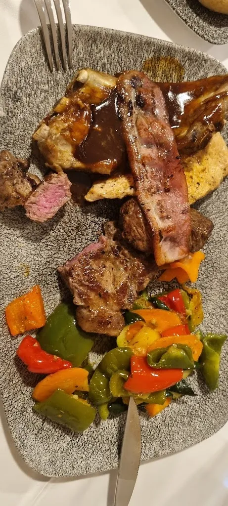 Cristi Biziru_Domingo Restaurant_Los Gigantes_review