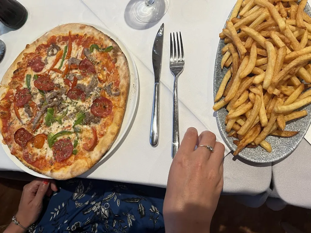 Tony Taylor_Domingo Restaurant_Los Gigantes_review