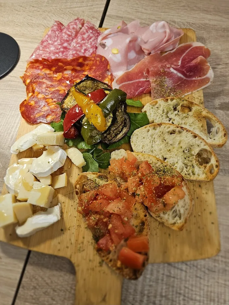 GDAWG73_Restaurante Pizzeria Mamma Lucia_Los Gigantes_review