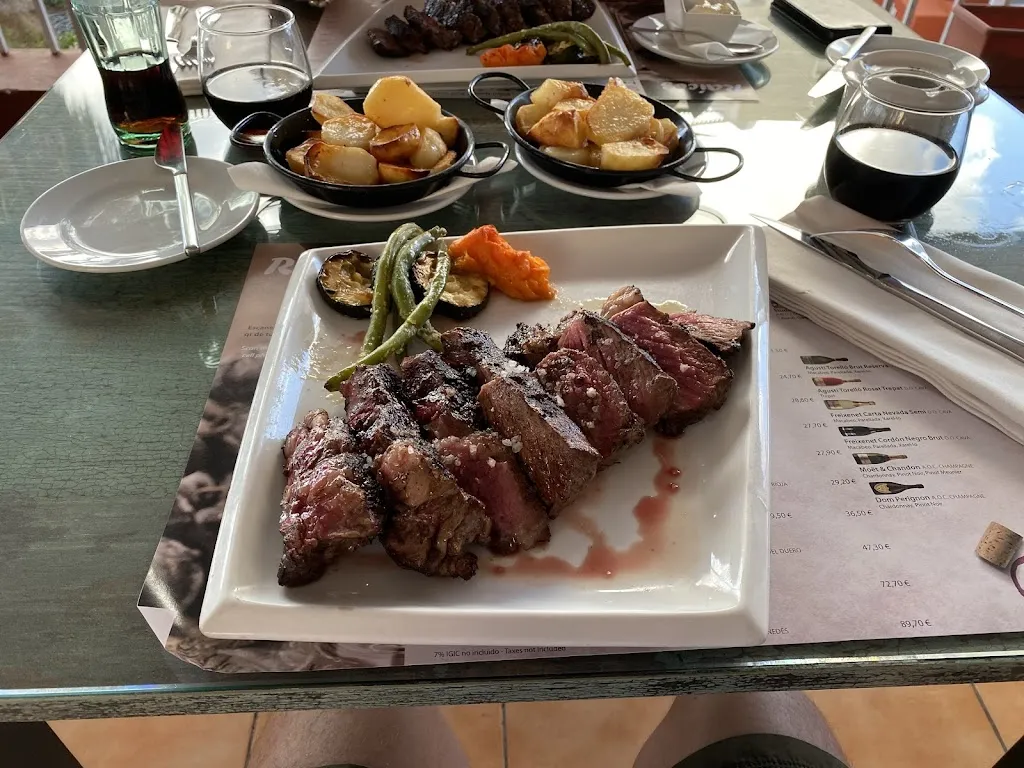 Menu_Raíces restaurante asador_Los Gigantes_image_9