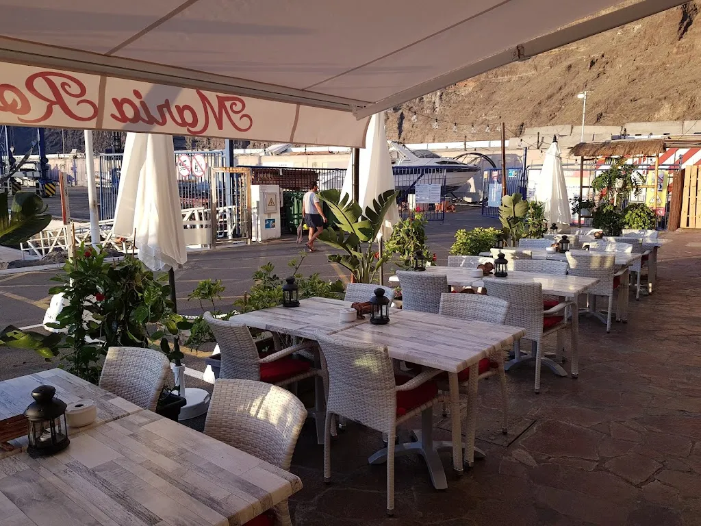 Maria Rosa_Los Gigantes_slider_image_1