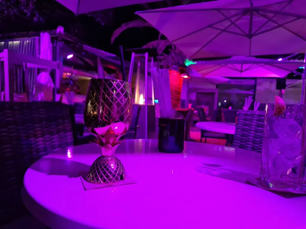 Terraza Jardin_Los Gigantes_slider_image_1