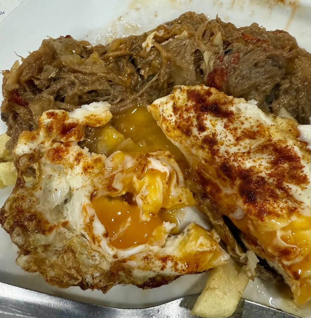 Philippp_Tasca Juanito_Los Gigantes_review